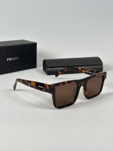 Очки Prada