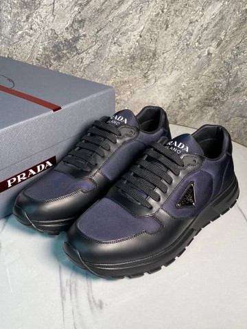 Кроссовки Prada
