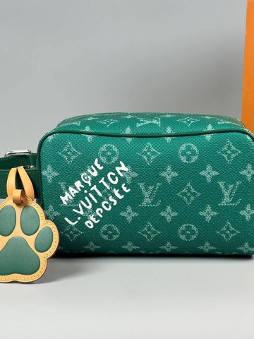 Несессер Louis Vuitton