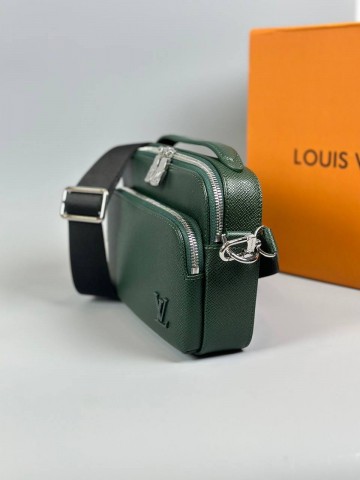 Сумка-мессенджер Louis Vuitton