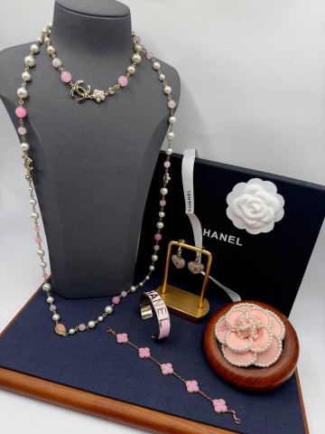 Серьги CHANEL