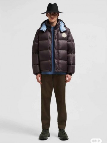 Пуховик Moncler