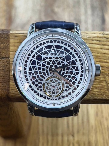 Часы Jaeger-LeCoultre