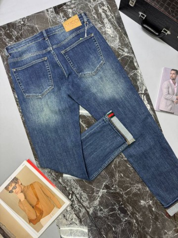 Джинсы Gucci