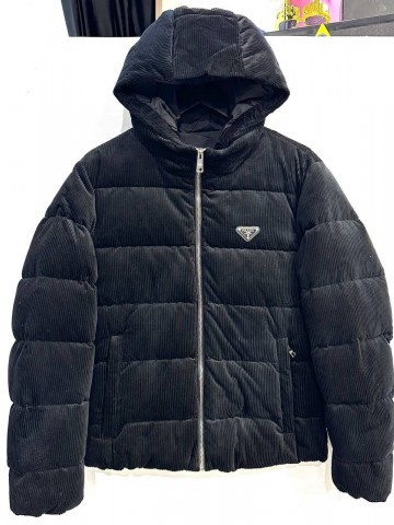 Пуховик Prada