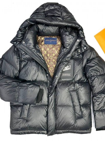 Пуховик Louis Vuitton