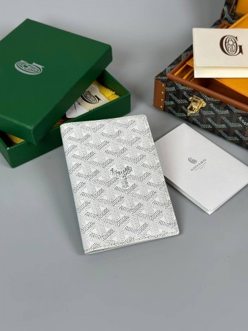 Обложка на паспорт Goyard