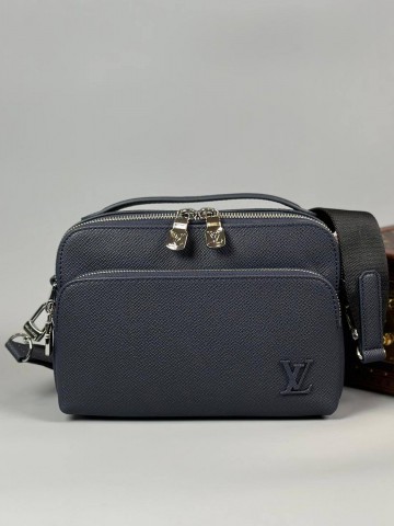 Сумка-мессенджер Louis Vuitton