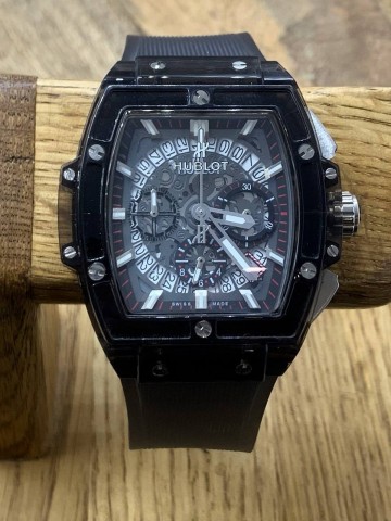 Часы Hublot