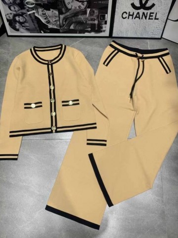 Костюм Balmain