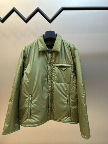 Пуховик Prada