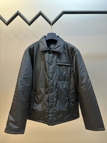 Пуховик Prada