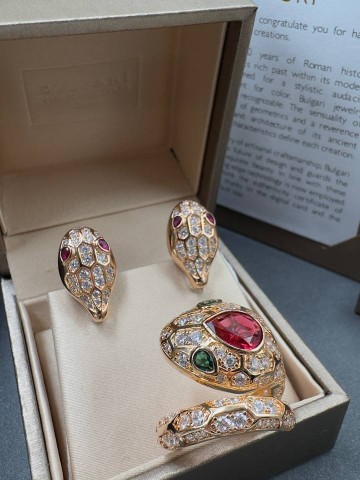 Кольцо Bvlgari