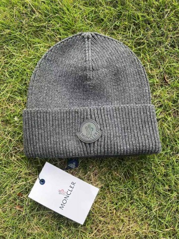 Шапка Moncler
