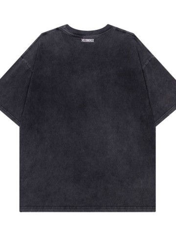 Футболка Vetements
