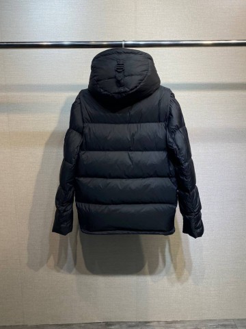 Пуховик Burberry