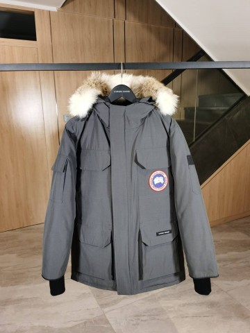 Пуховик Canada Goose