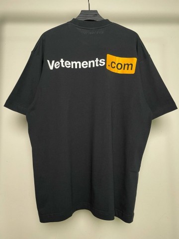 Футболка Vetements