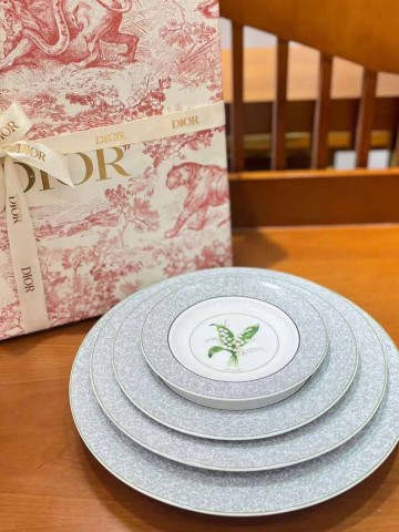 Набор тарелок Dior