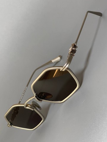 Солнцезащитные очки Chrome Hearts
