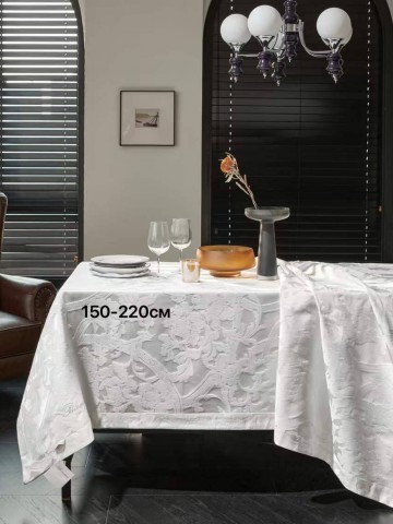 Скатерть Blumarine Home 150x220 см