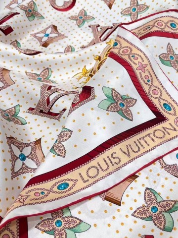 Платок Louis Vuitton 90х90 см