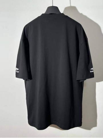 Футболка Balenciaga