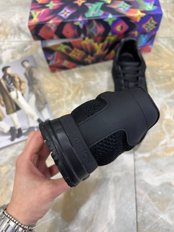 Кроссовки Louis Vuitton