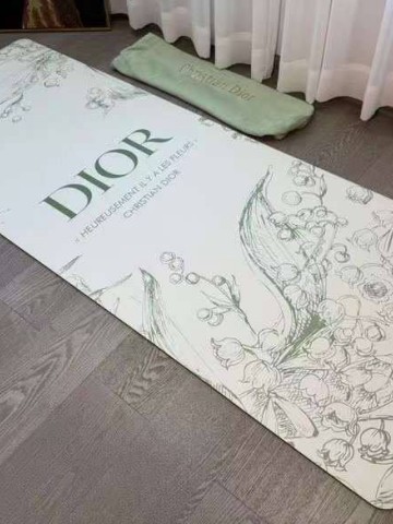 Коврик Dior