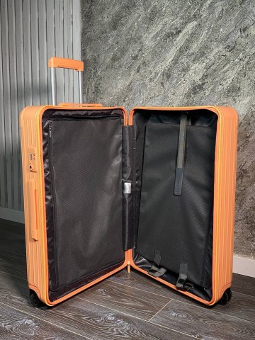 Чемодан Rimowa