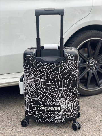 Чемодан Rimowa