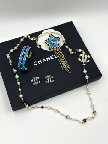 Брошь CHANEL