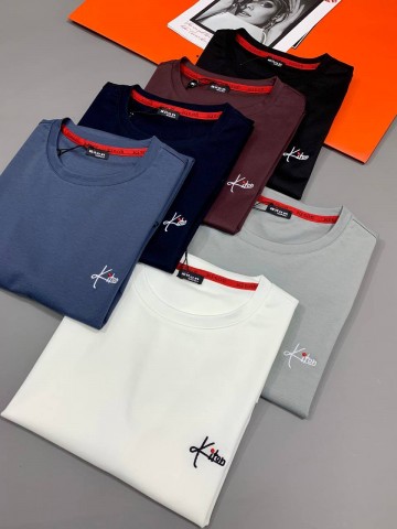 Футболка Kiton