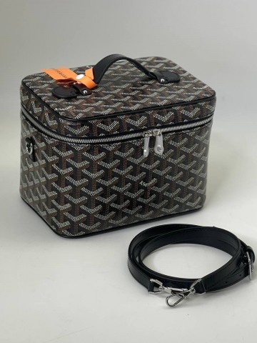 Косметичка Goyard