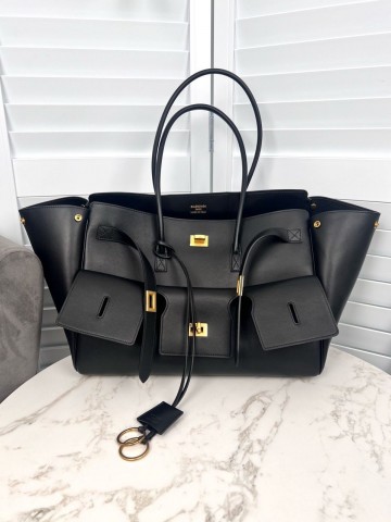 Сумка Balenciaga 36х26 см