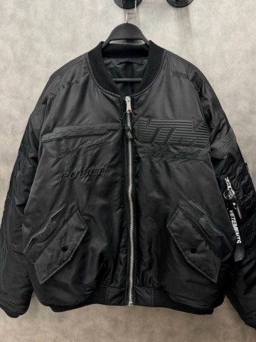 Бомбер Vetements