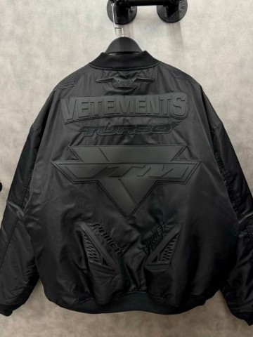 Бомбер Vetements