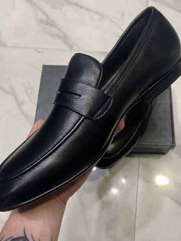 Лоферы Prada