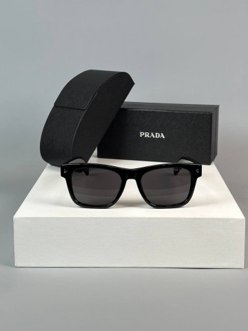 Очки Prada