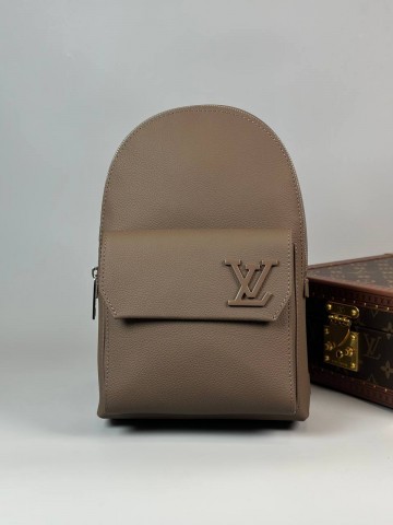 Сумка-слинг Louis Vuitton