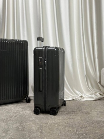 Чемодан Rimowa S