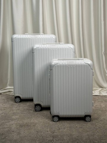 Чемодан Rimowa M