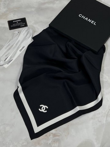 Платок CHANEL 90х90 см