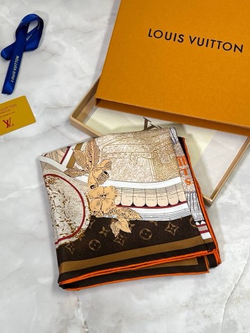 Платок Louis Vuitton 90х90 см