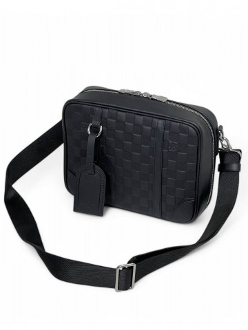 Сумка-мессенджер Louis Vuitton