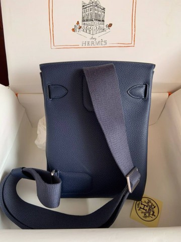Сумка-слинг Hermes