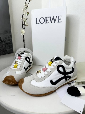 Кроссовки Loewe