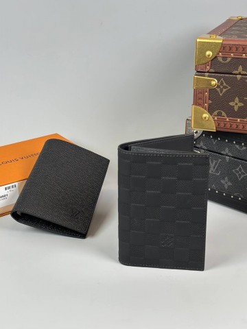Обложка Louis Vuitton