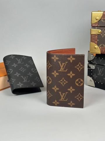 Обложка Louis Vuitton