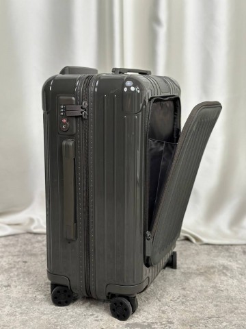 Чемодан Rimowa